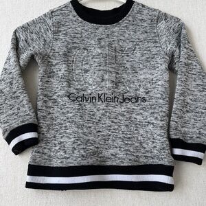 Calvin Klein Jeans Boys Size 5 Gray Marled Pullover Sweatshirt Logo Black White